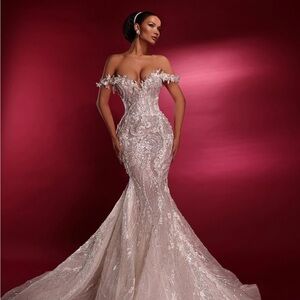 Elegant Off-Shoulder Gown in Cream